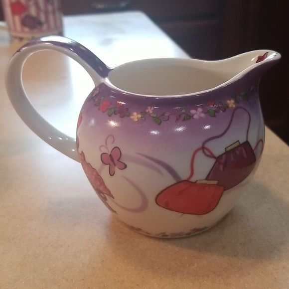 Tea Time Paul Cardew Design Red Hat Society Porcelain Sugar w/Lid & Creamer Set - Picture 3 of 15